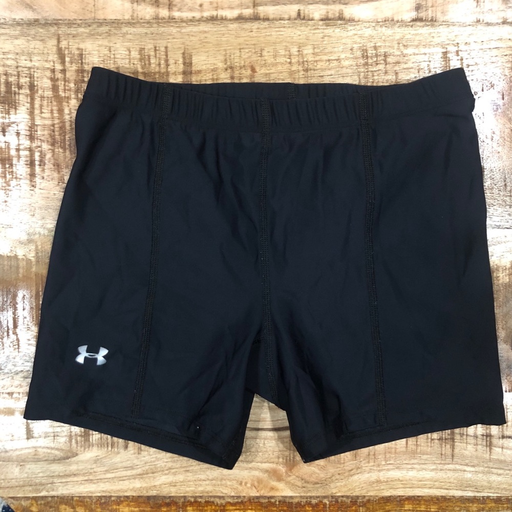 SOLD. Under Armour shorts spandex